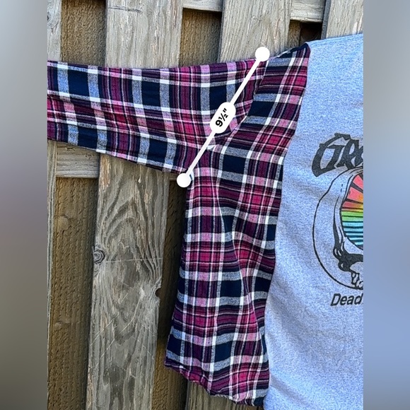Sold Upcycle - Graphic Flannel - Grateful Dead Graphic - Rainbow - Band Tee - Picture 17 of 17